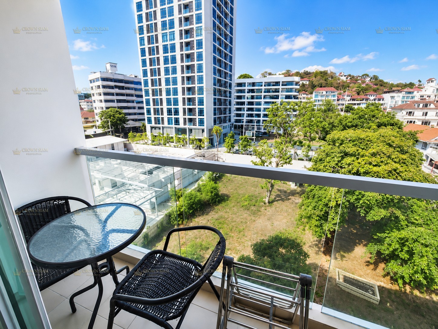 Pratumnak • Art on the Hill • Studio Condo - Image 5