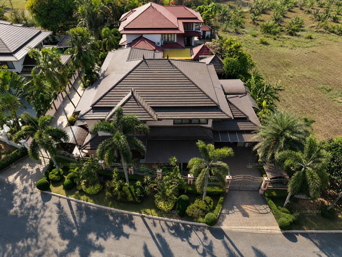 华亚 • Phoenix Gold Golf & Country Club • 4卧室泳池别墅 - Image 3