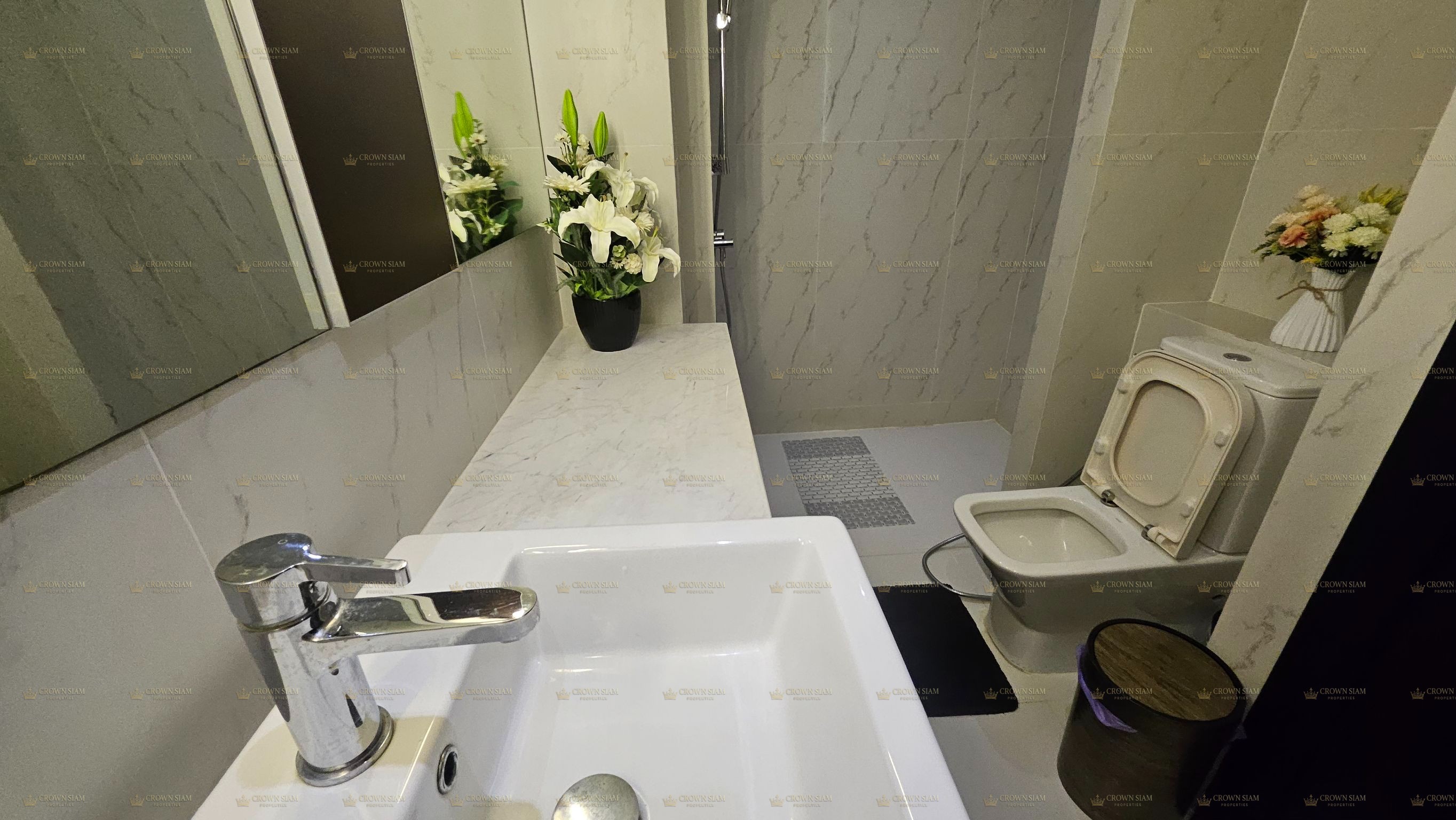 Pratumnak • Sky Residence • 16F 1BR Condo for Rent - Image 10