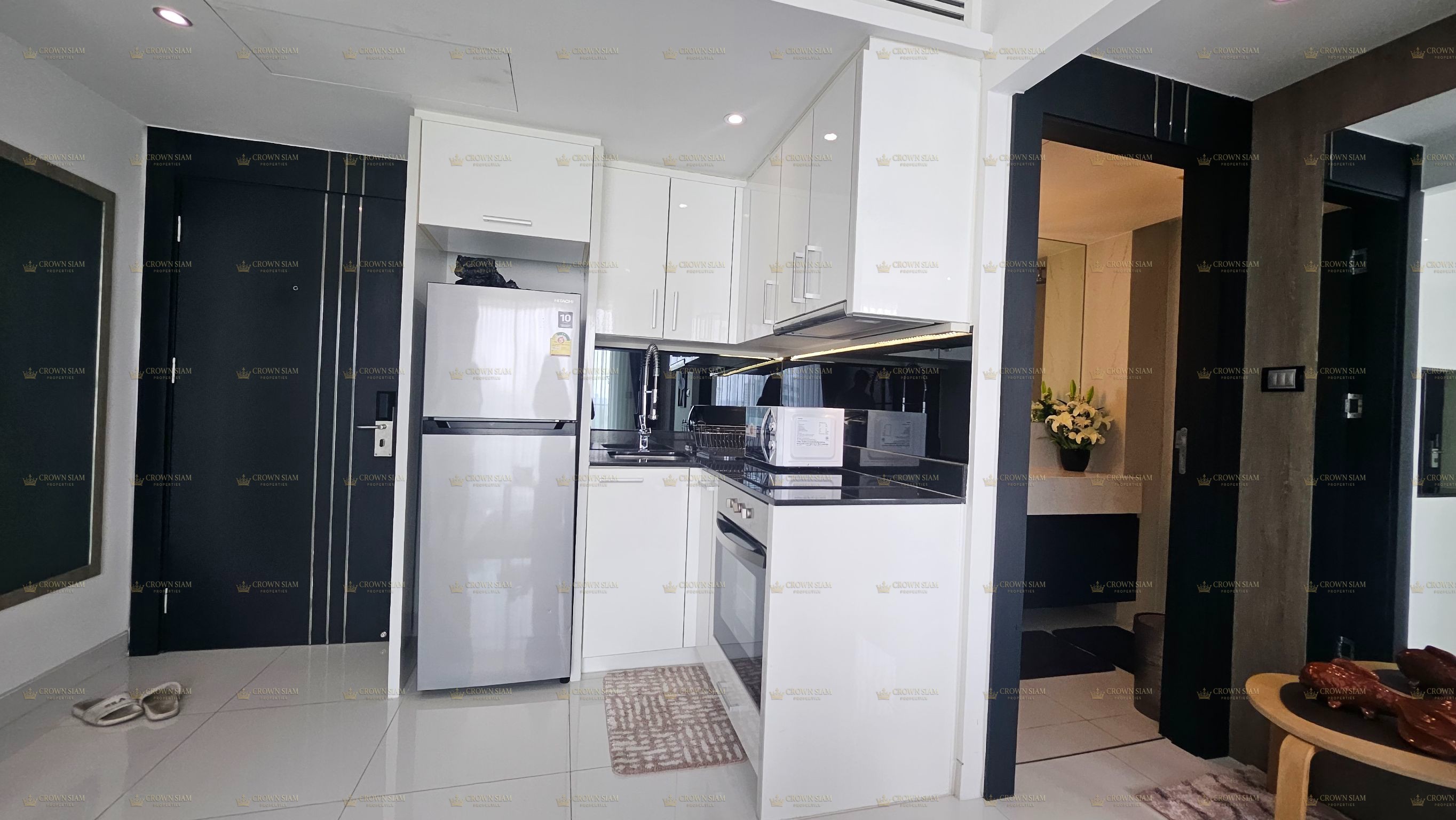 Pratumnak • Sky Residence • 16F 1BR Condo for Rent - Image 5