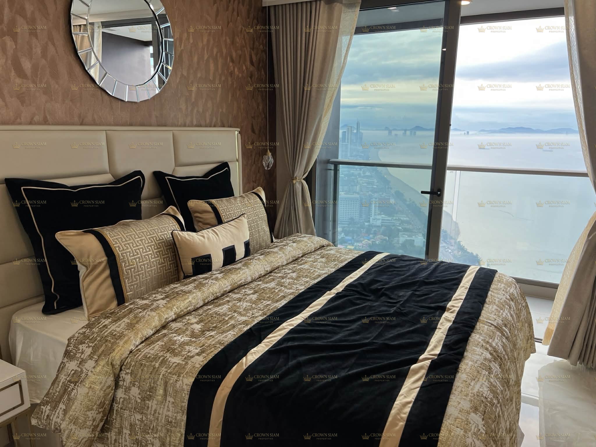 Jomtien • Copacabana Beach Jomtien • 51F 1BR Sea View - Image 3