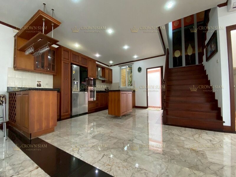 Jomtien • 3-Storey Detached Pool Villa • 4BR Private Pool Villa - Image 8