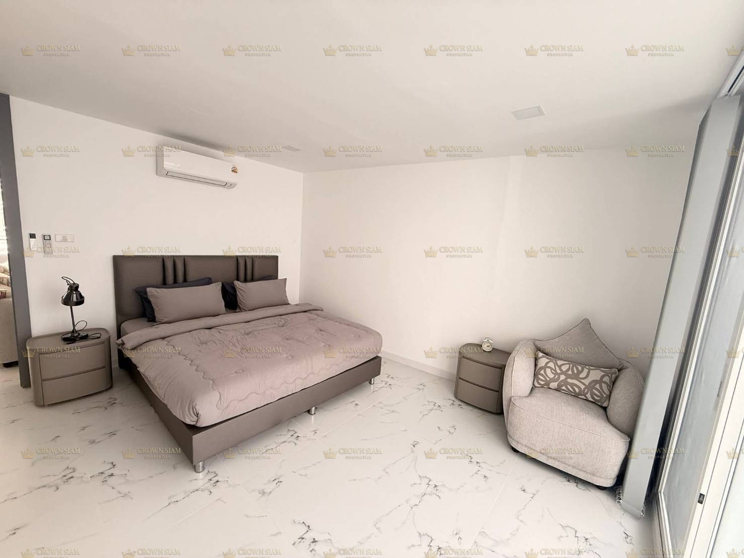 ANSOLA TOP FLOOR CONDO - Image 6