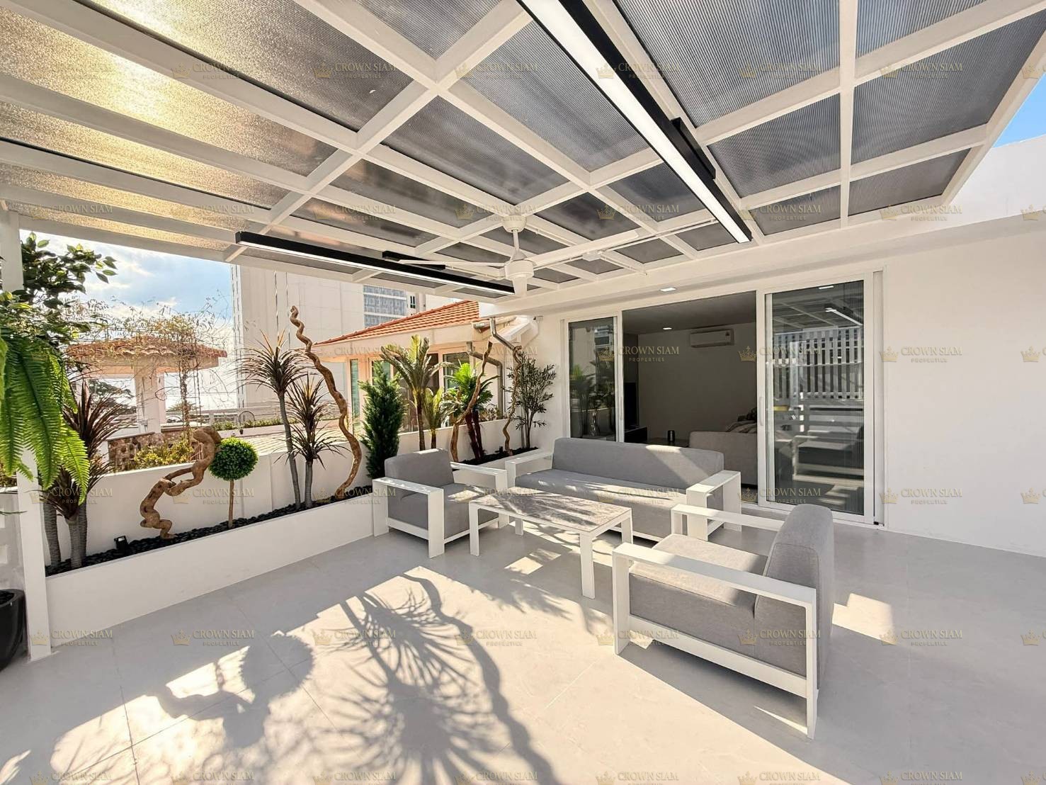 ANSOLA TOP FLOOR CONDO - Image 10