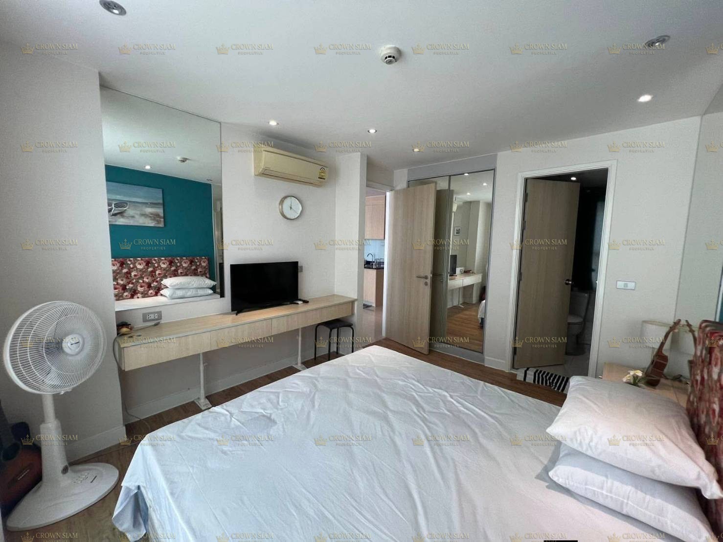 Jomtien • Grand Caribbean Condo Resort • 8F 1BR Pool View - Image 7