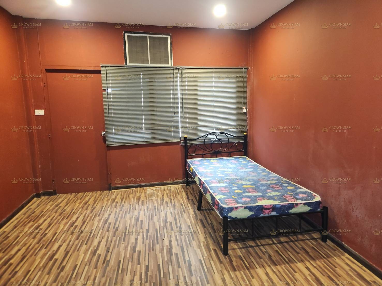 PATTAYA - CENTRAL - SOI DIANA - Image 3