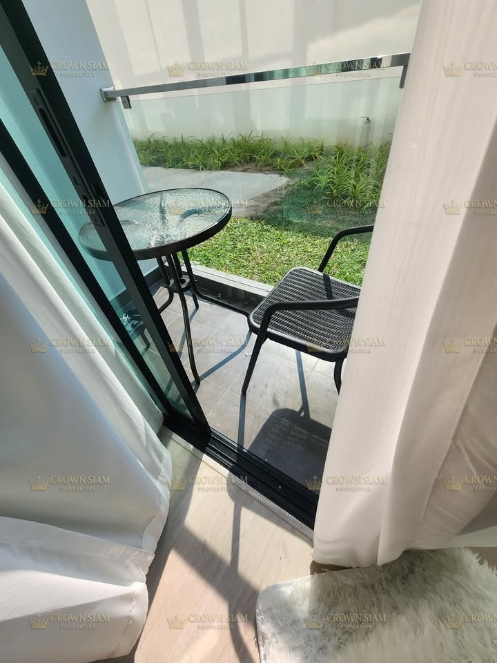 Pratumnak • Siam Oriental Dream • Ground Floor Studio Garden View - Image 7