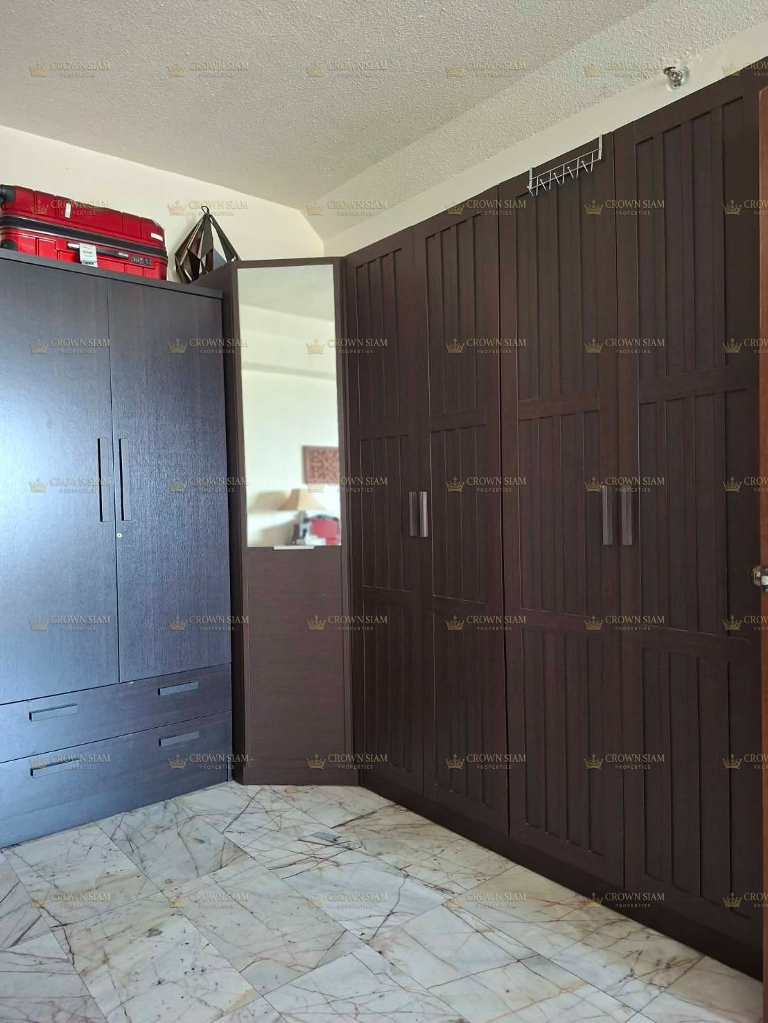 Jomtien • Paradise Condominium • 16F 1BR 1BT Condo - Image 9