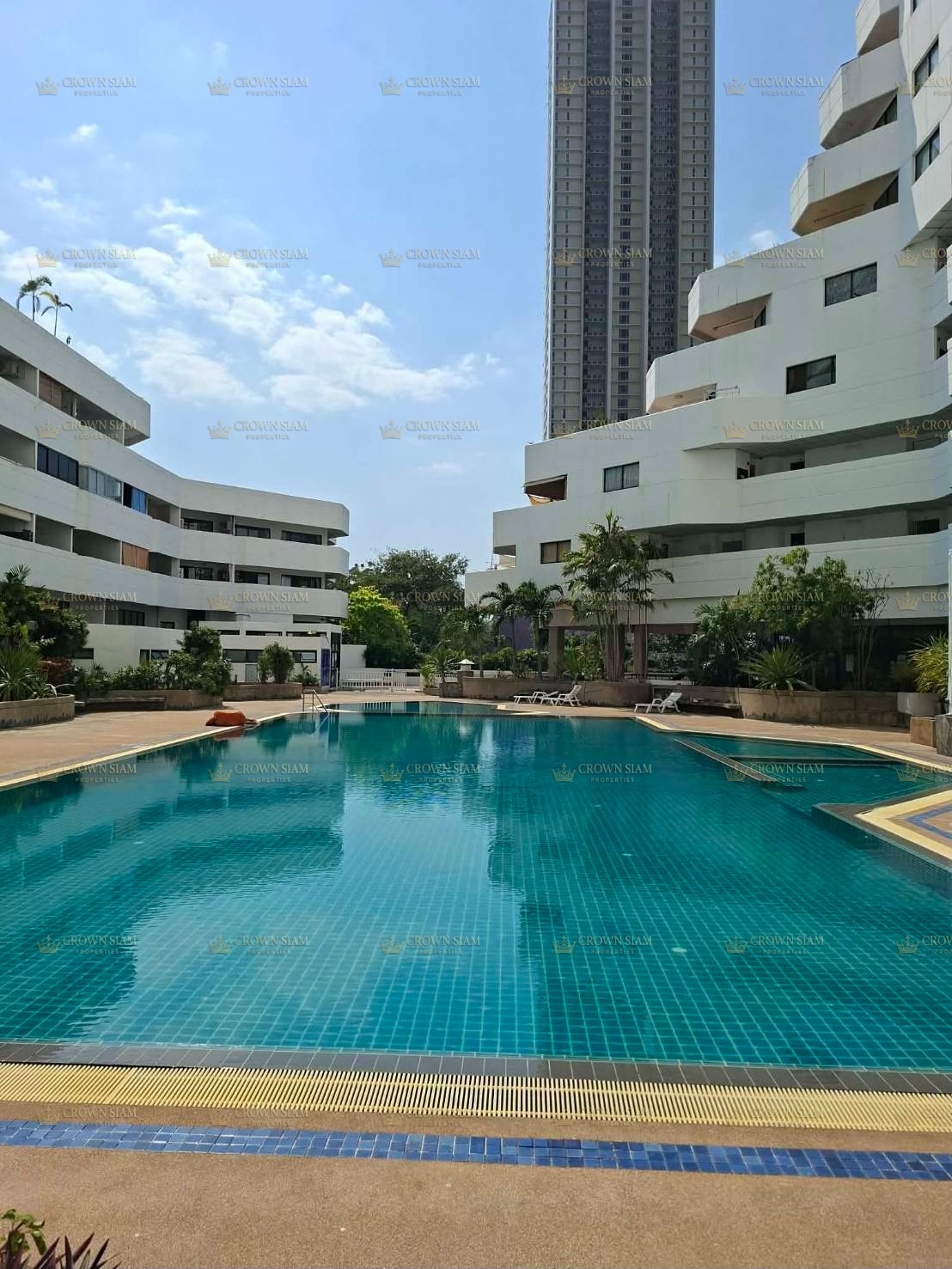 Jomtien • Paradise Condominium • 16F 1BR 1BT Condo - Image 3