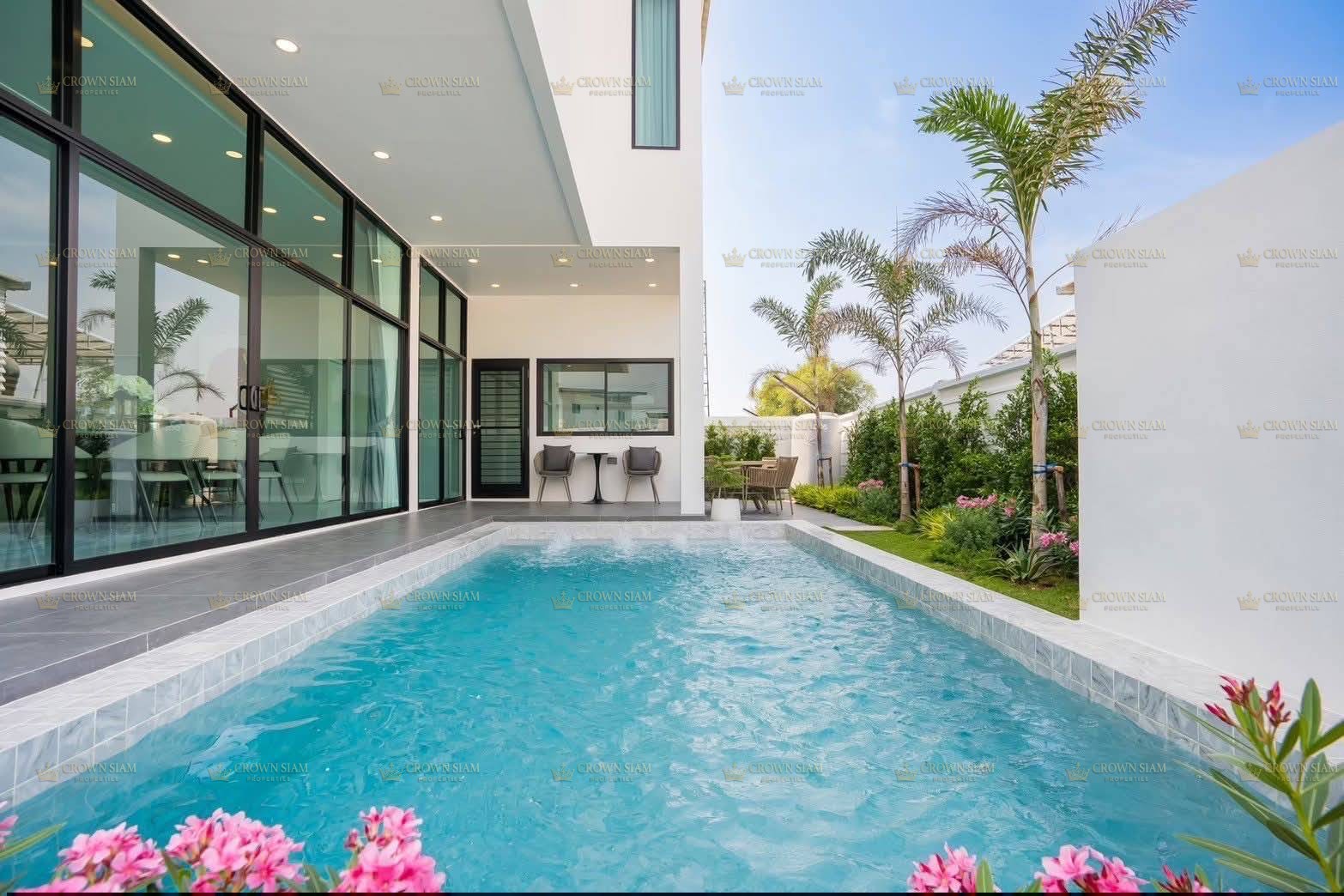 Huay Yai • THAMBER Project • 4BR 4BT Pool Villa - Image 5