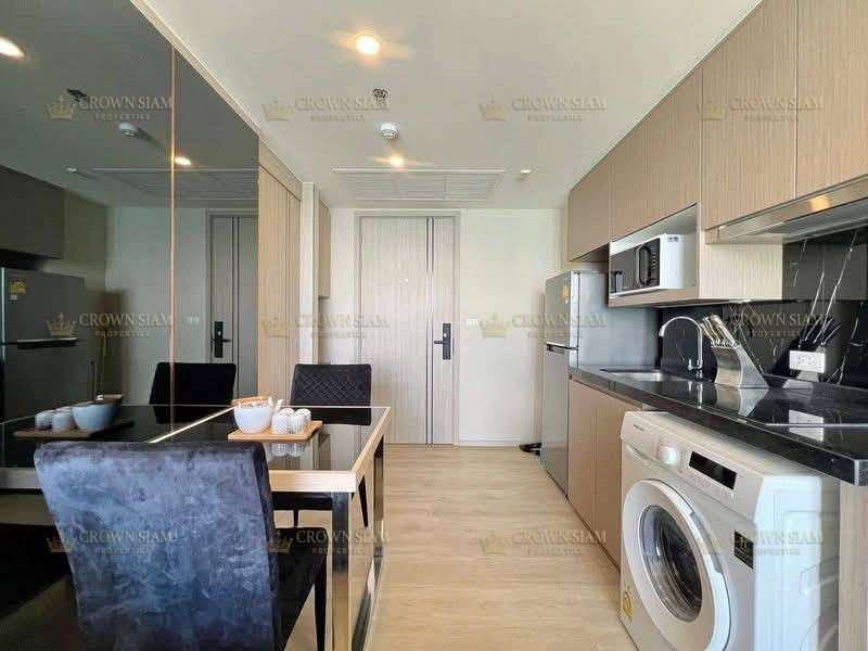 Pratumnak • The Panora Pattaya • 30F 1BR Sea View Condo - Image 3