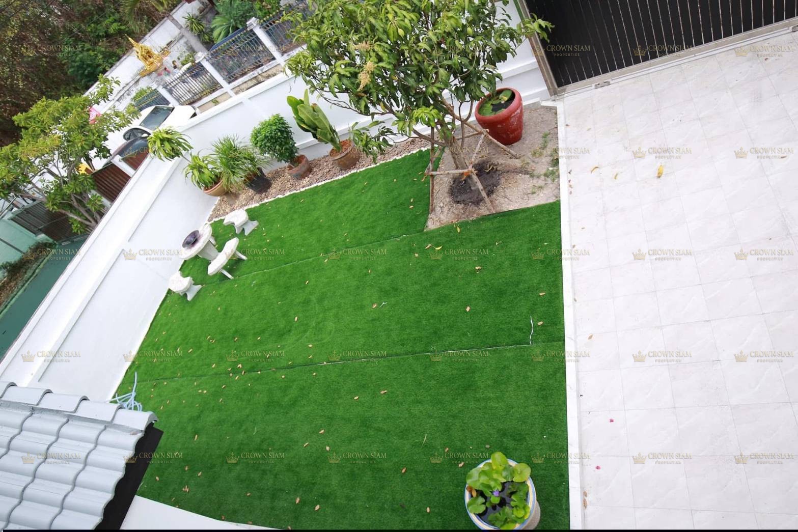 North Pattaya • Soi Photisan 3 • 3BR 2BT House - Image 4