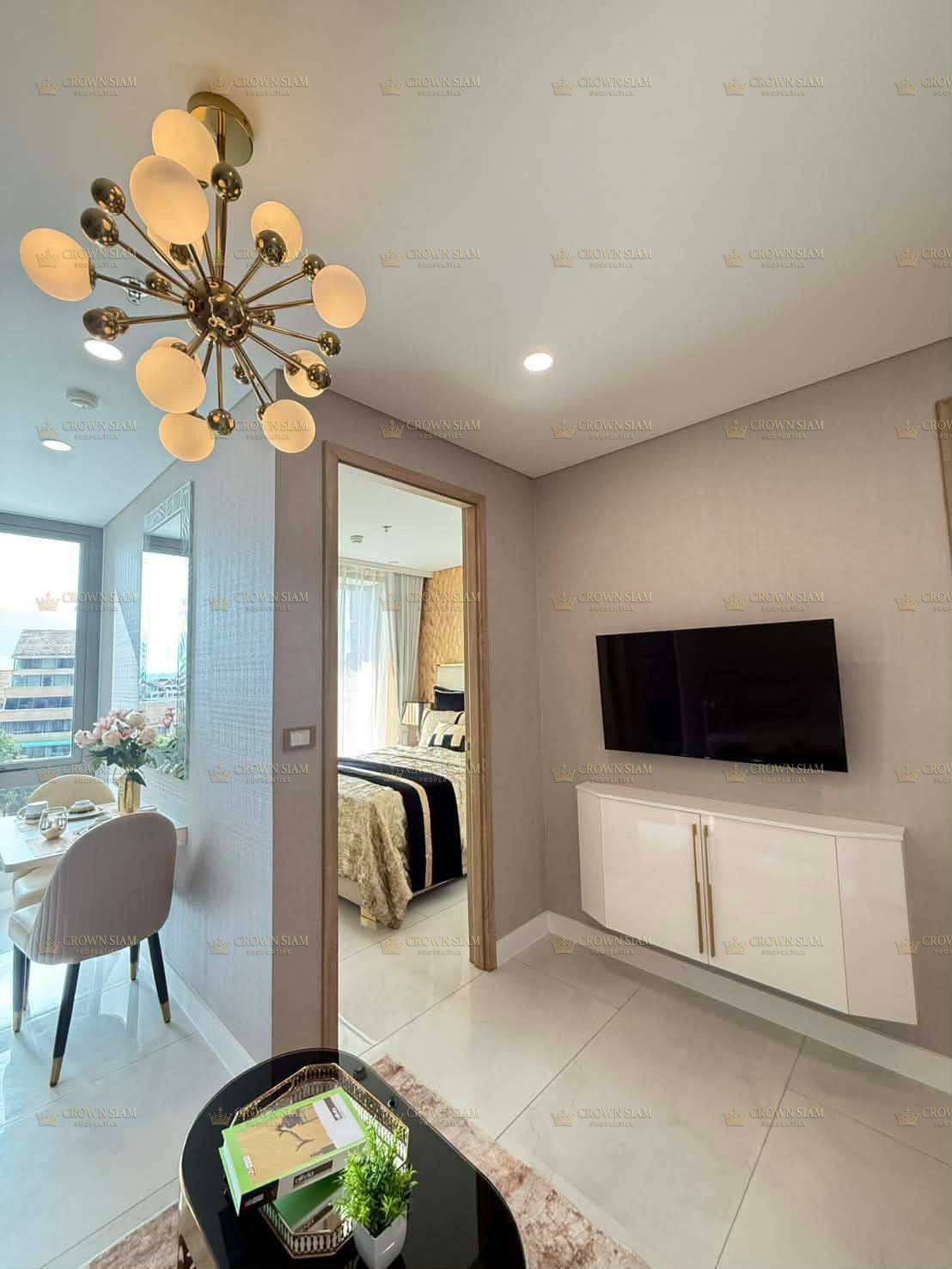 Jomtien • Copacabana Beach Jomtien • 6F 1BR Sea View Condo - Image 4