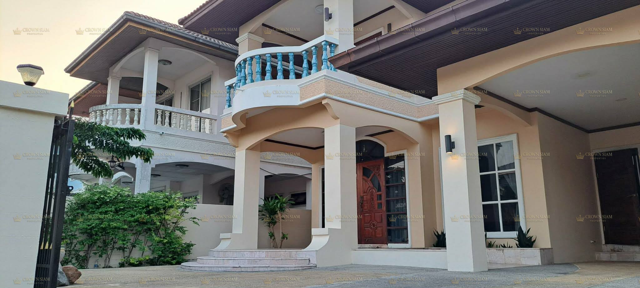 North Pattaya • Naklua • 4BR House - Image 4