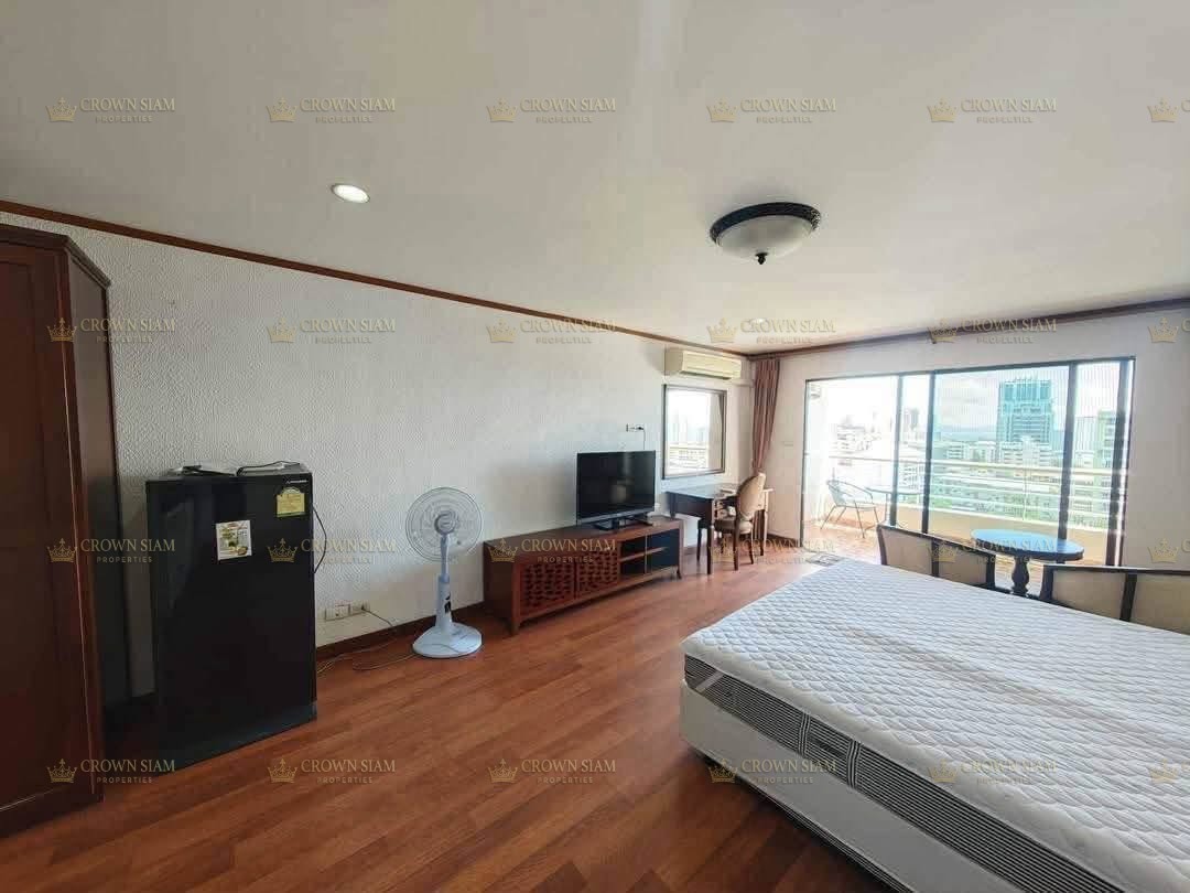 พระตำหนัก • Pattaya Hill Resort • สตูดิโอคอนโด