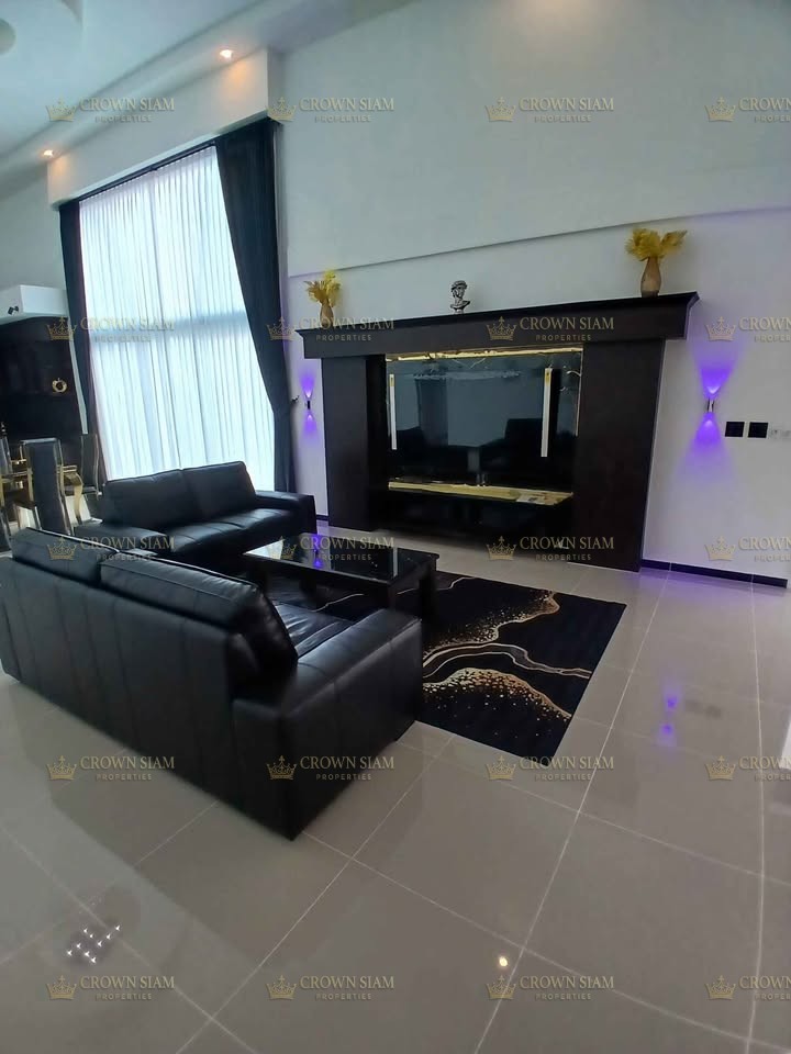 Central Pattaya • Modern Luxury • 6BR Pool Villa