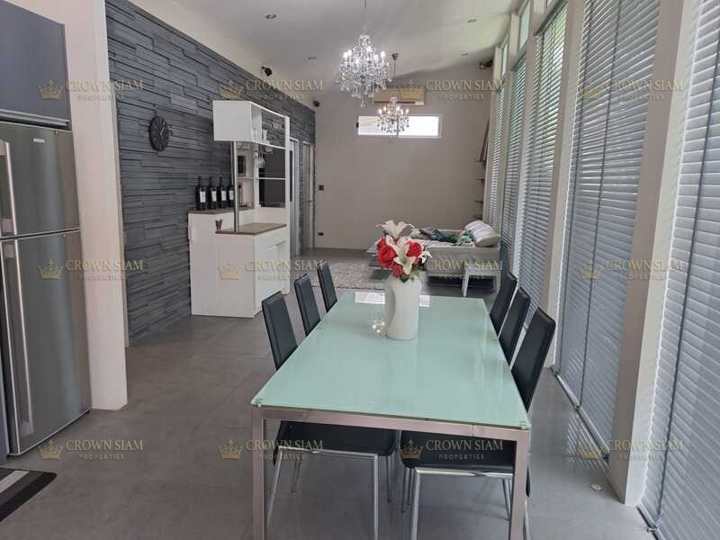 พระตำหนัก • Boutique Garden Villas • พูลวิลล่า 2 ห้องนอน