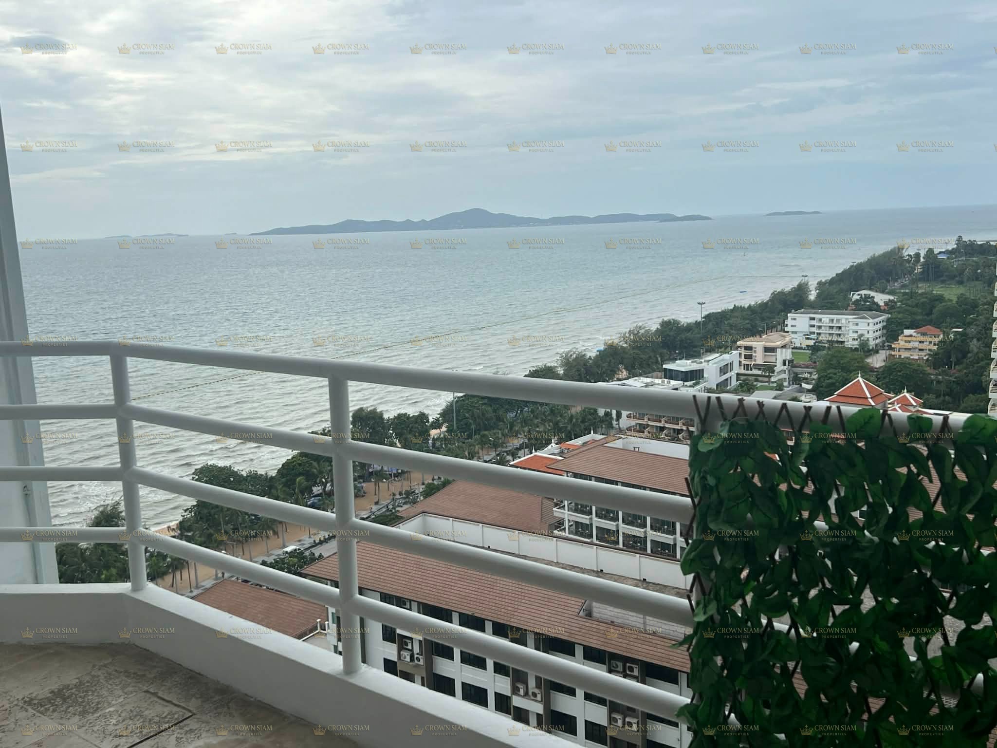 Jomtien • View Talay 7 Condominium • 18F Studio Sea View - Image 9