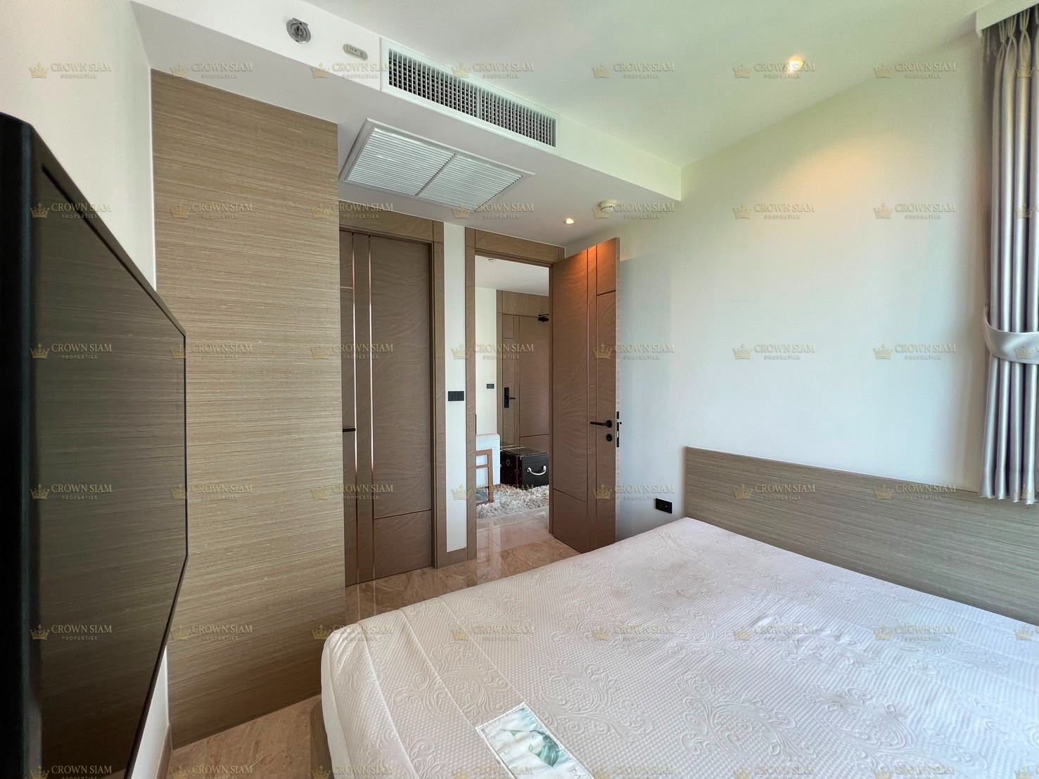 Jomtien • The Riviera Ocean Drive • 1BR Condo - Image 7