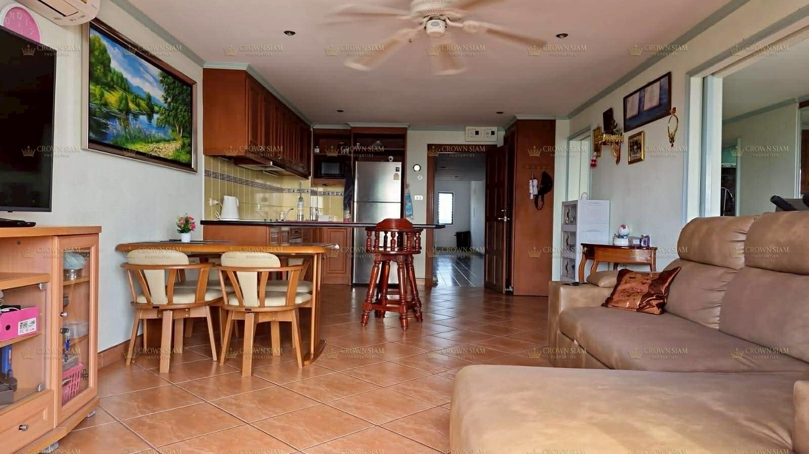 JOMTIEN ANGKET CONDOMINIUM - Image 4