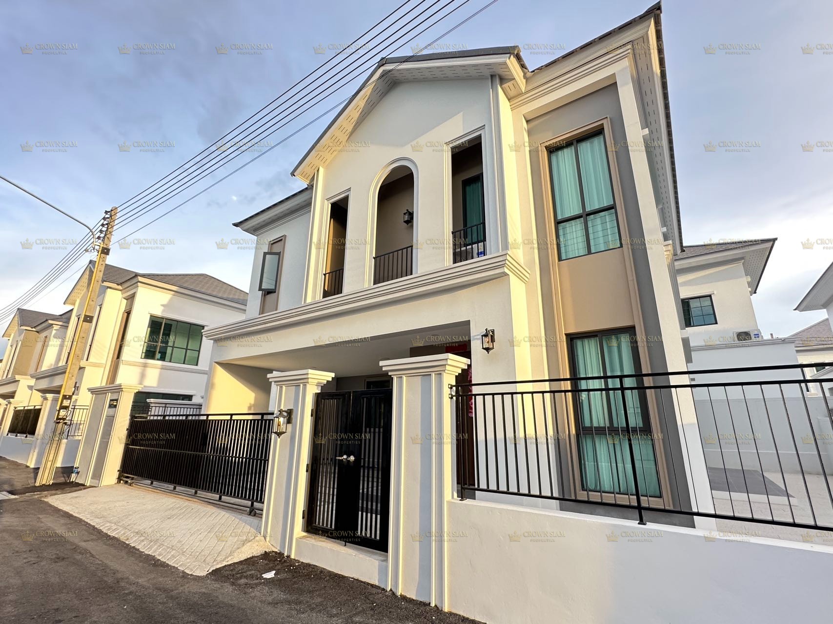 芭提雅东 • Palm Grandio • 4卧室独立住宅