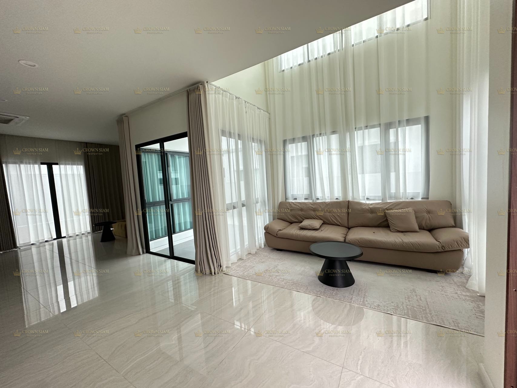 East Pattaya • The Palm Grandio's • 3BR House - Image 4
