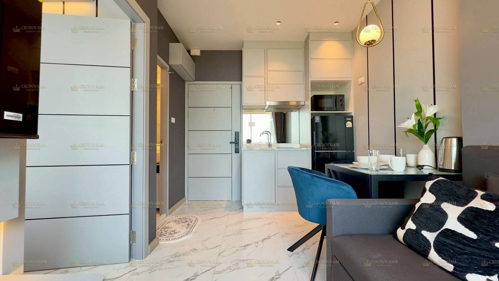 The Twin Tower Jomtien: 中天海滨生活的标志性建筑 - Image 5