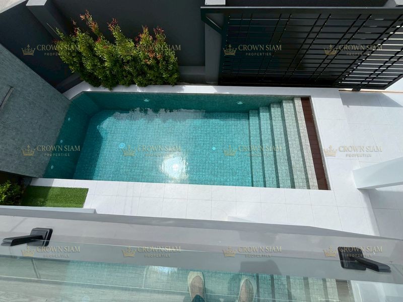 Jomtien • Eakmongkol • 5BR House - Image 4