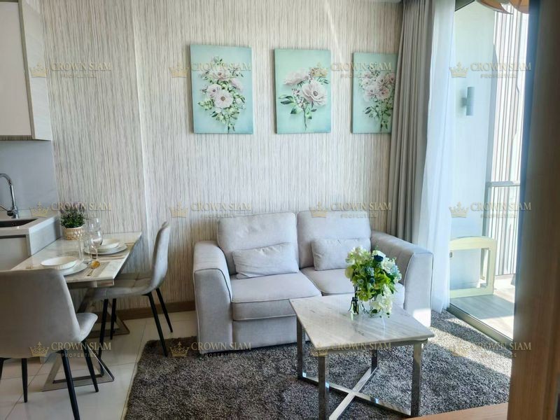 North Pattaya • The Riviera Wongamat • 1BR Condo - Image 4