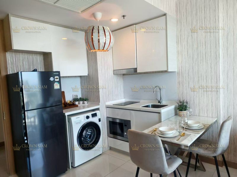 North Pattaya • The Riviera Wongamat • 1BR Condo - Image 6