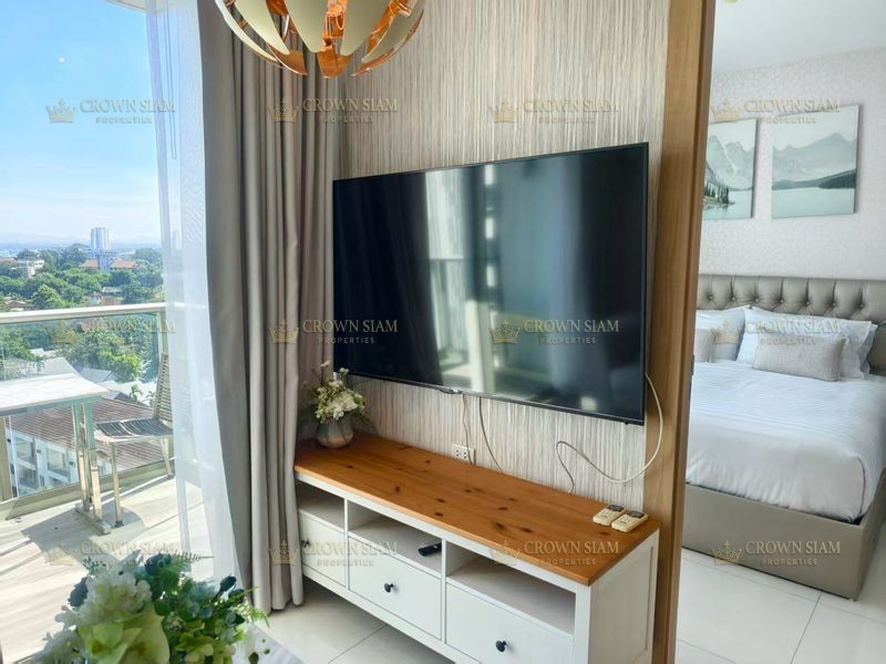 North Pattaya • The Riviera Wongamat • 1BR Condo - Image 5