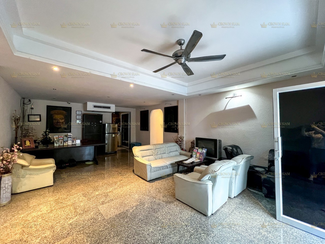 APARTMENT BUILDING FOR SALE WITH POOL  l  PRATUMNAK - Image 5