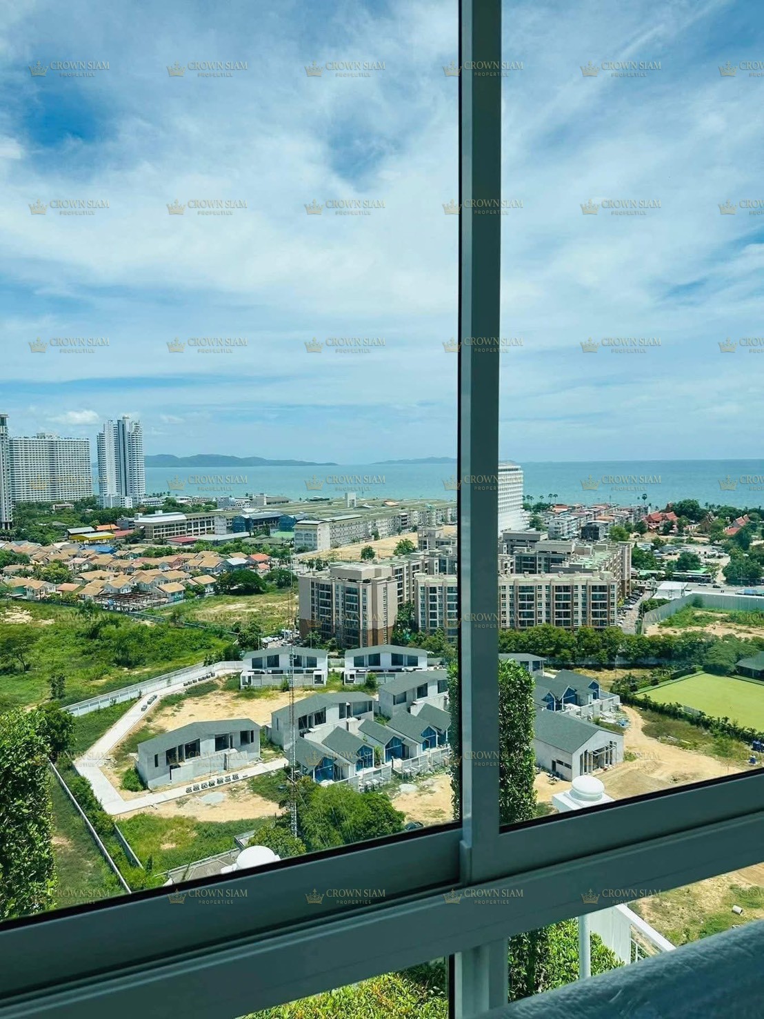 Jomtien • Empire Tower • 20F 1BR Sea View - Image 6