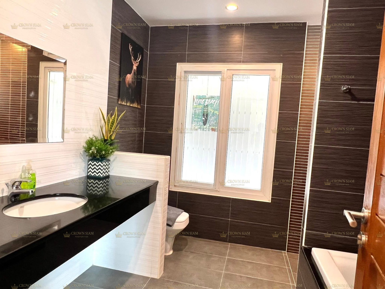 พัทยาเหนือ • ซีบรีซ วิลล่า พัทยา • พูลวิลล่าริมทะเล 3 ห้องนอน - Image 10