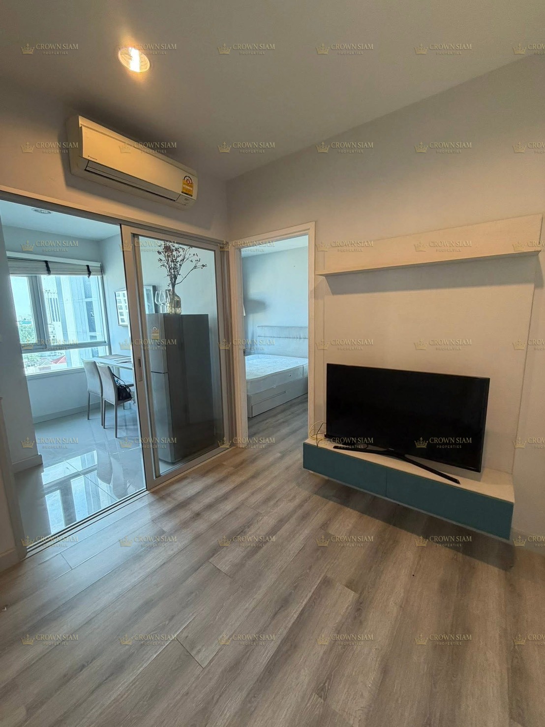 Central Pattaya • Centric Sea Condo Pattaya • 12F 1BR Condo - Image 4