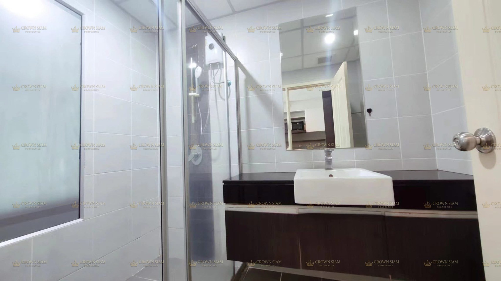 Central Pattaya • Supalai Mare Pattaya • 21F Studio Condo - Image 9