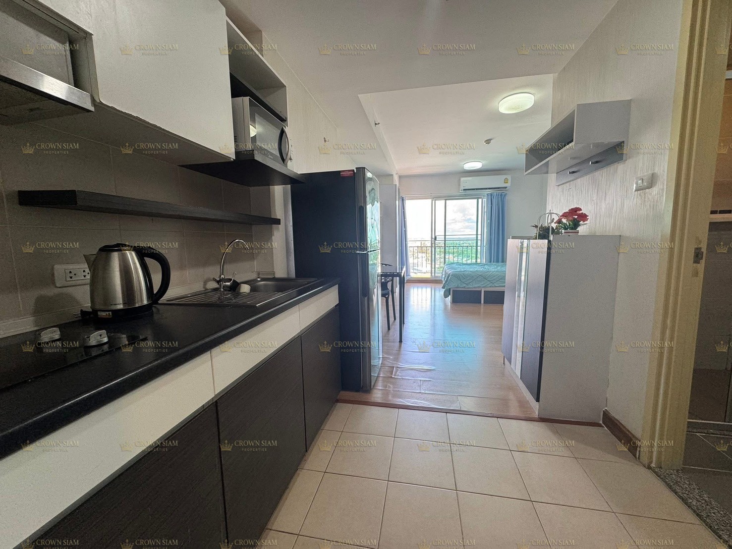 Central Pattaya • Supalai Mare Pattaya • 21F Studio Condo - Image 6