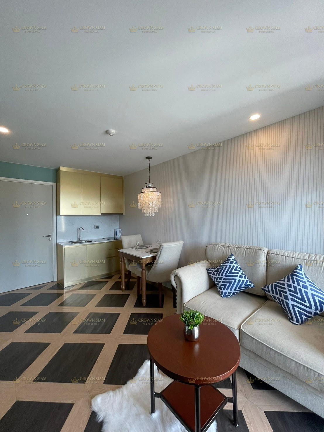 Jomtien • Espana Condo Resort Pattaya • 5F 1BR City View Condo - Image 4