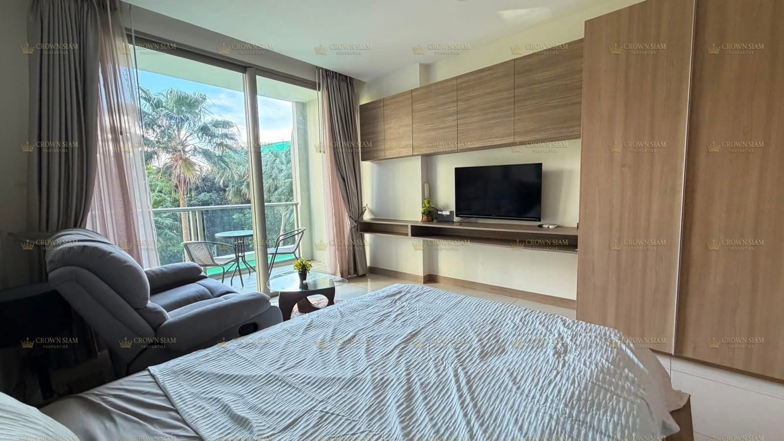 พัทยาเหนือ • The Riviera Wongamat • คอนโดสตูดิโอ วิวสระว่ายน้ำ ชั้น 2 - Image 3