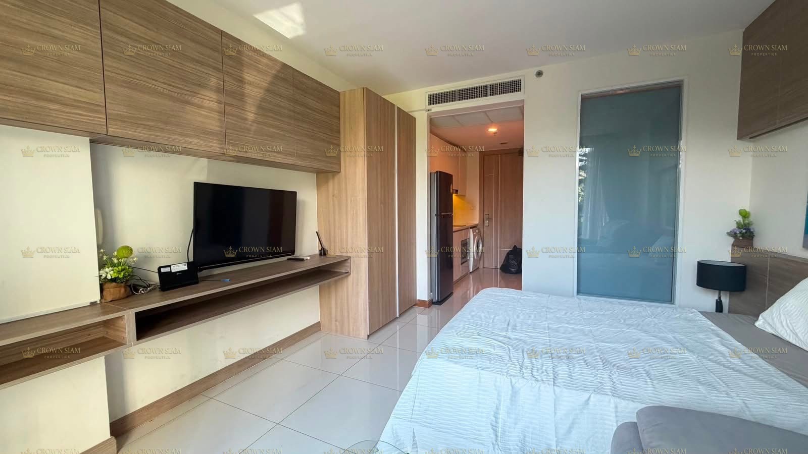 พัทยาเหนือ • The Riviera Wongamat • คอนโดสตูดิโอ วิวสระว่ายน้ำ ชั้น 2 - Image 9