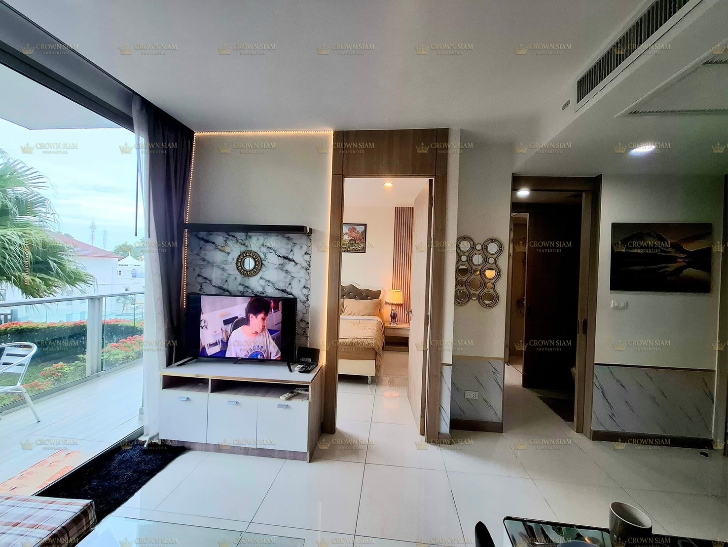 North Pattaya • The Riviera Wongamat • 4F 1BR Pool View Condo - Image 5