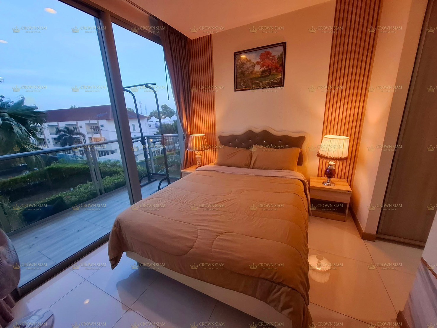 North Pattaya • The Riviera Wongamat • 4F 1BR Pool View Condo - Image 9