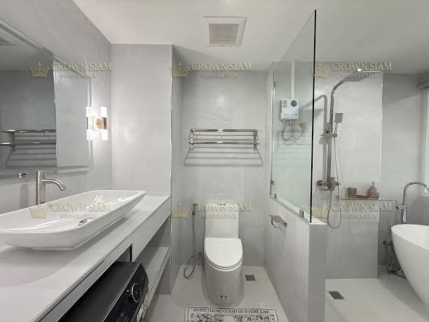 Jomtien • View Talay 5 • 13F Studio Sea View Condo - Image 10