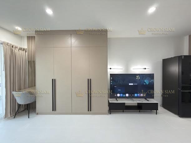 Jomtien • View Talay 5 • 13F Studio Sea View Condo - Image 7