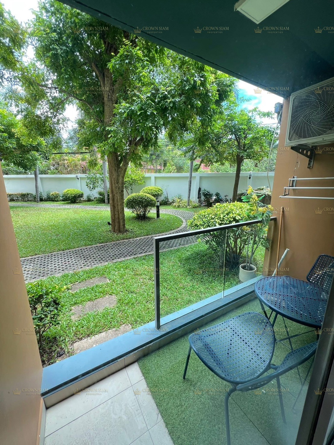 Jomtien • Laguna Beach Resort 2 • 1F Studio Garden View Condo - Image 6