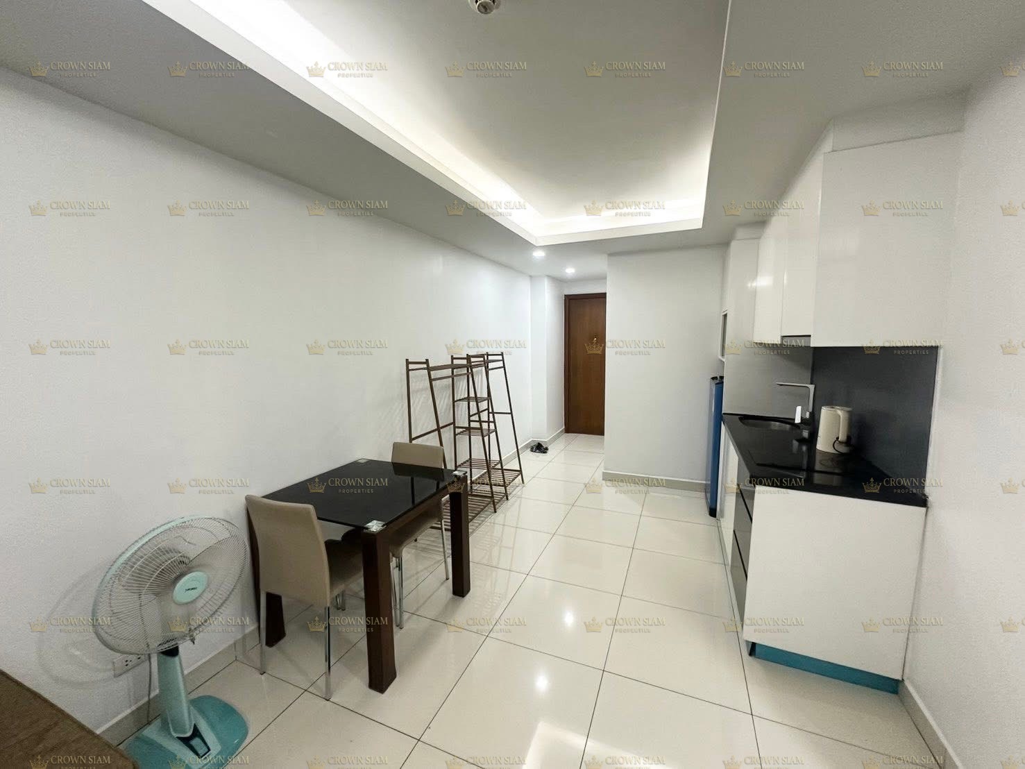 Pratumnak • Water Park Condominium • 4F 1BR Condo - Image 4