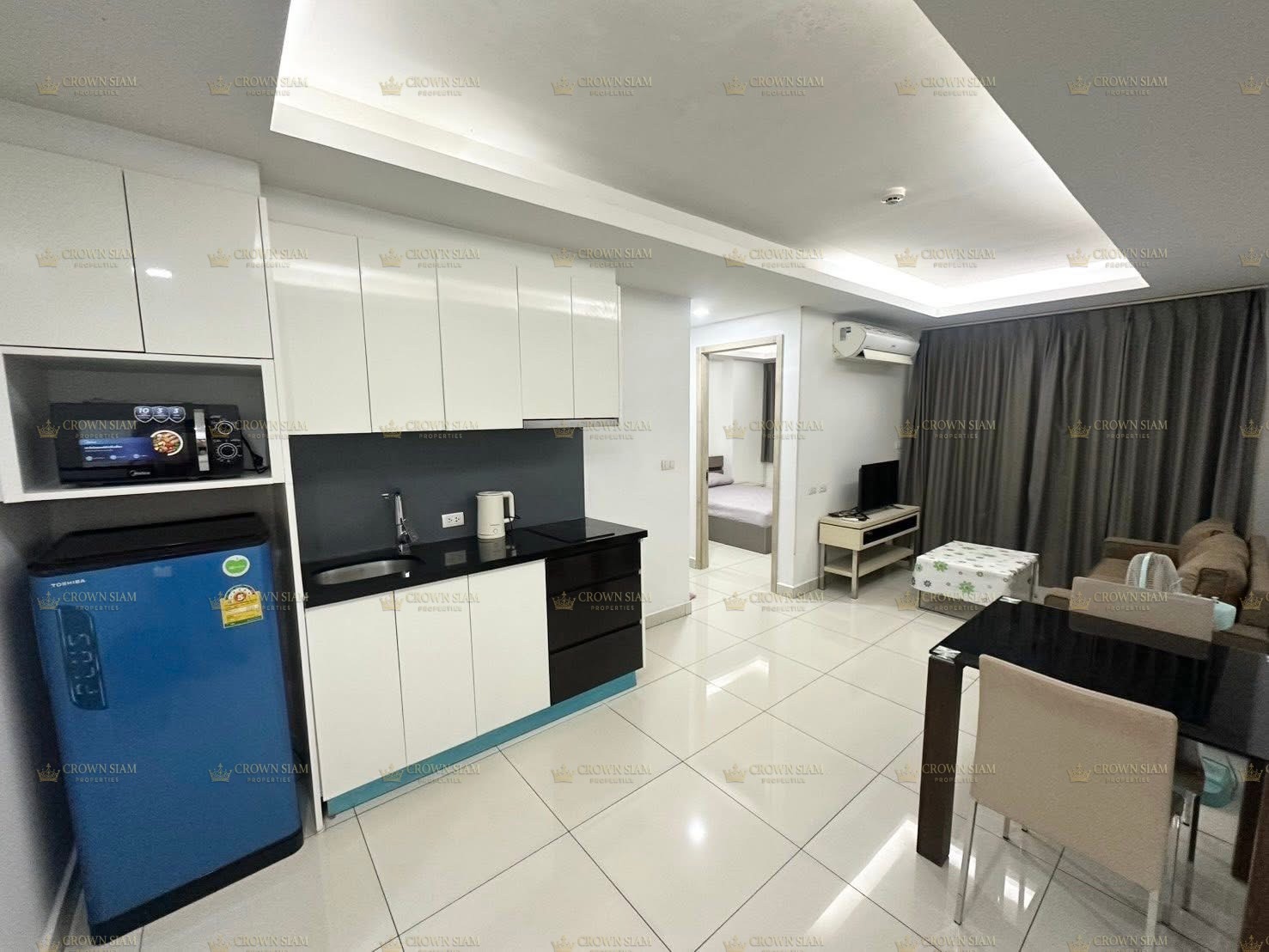 Pratumnak • Water Park Condominium • 4F 1BR Condo - Image 3