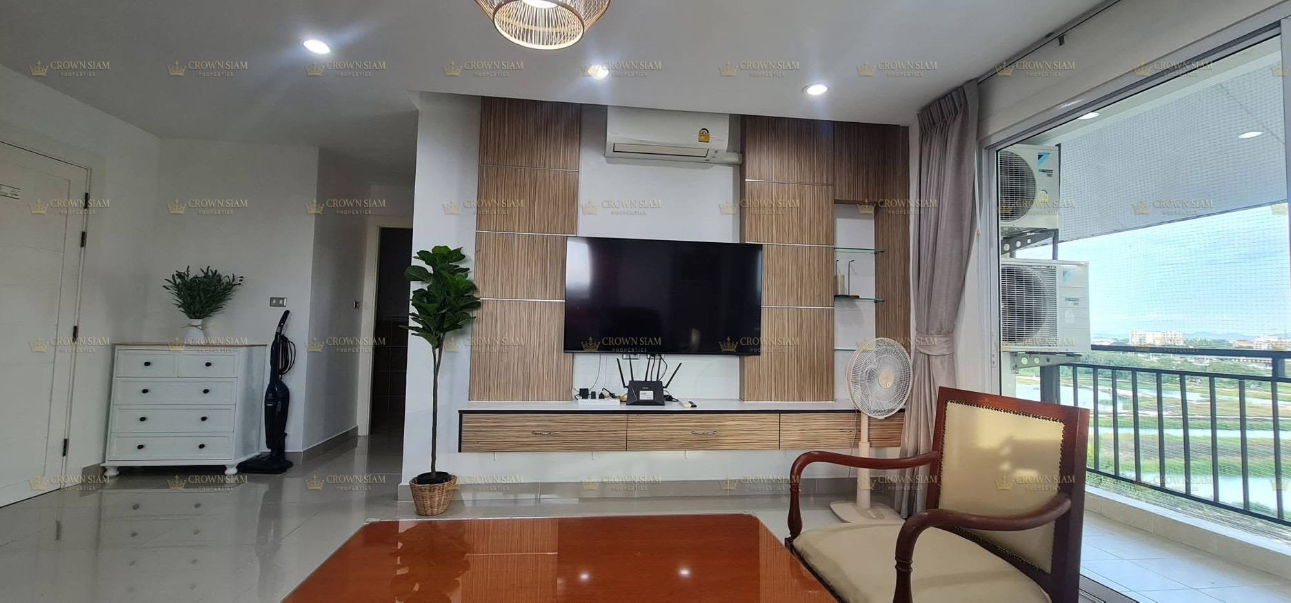 Jomtien • Porch Land 2 Jomtien Resort • 8F 1BR Corner Condo - Image 5