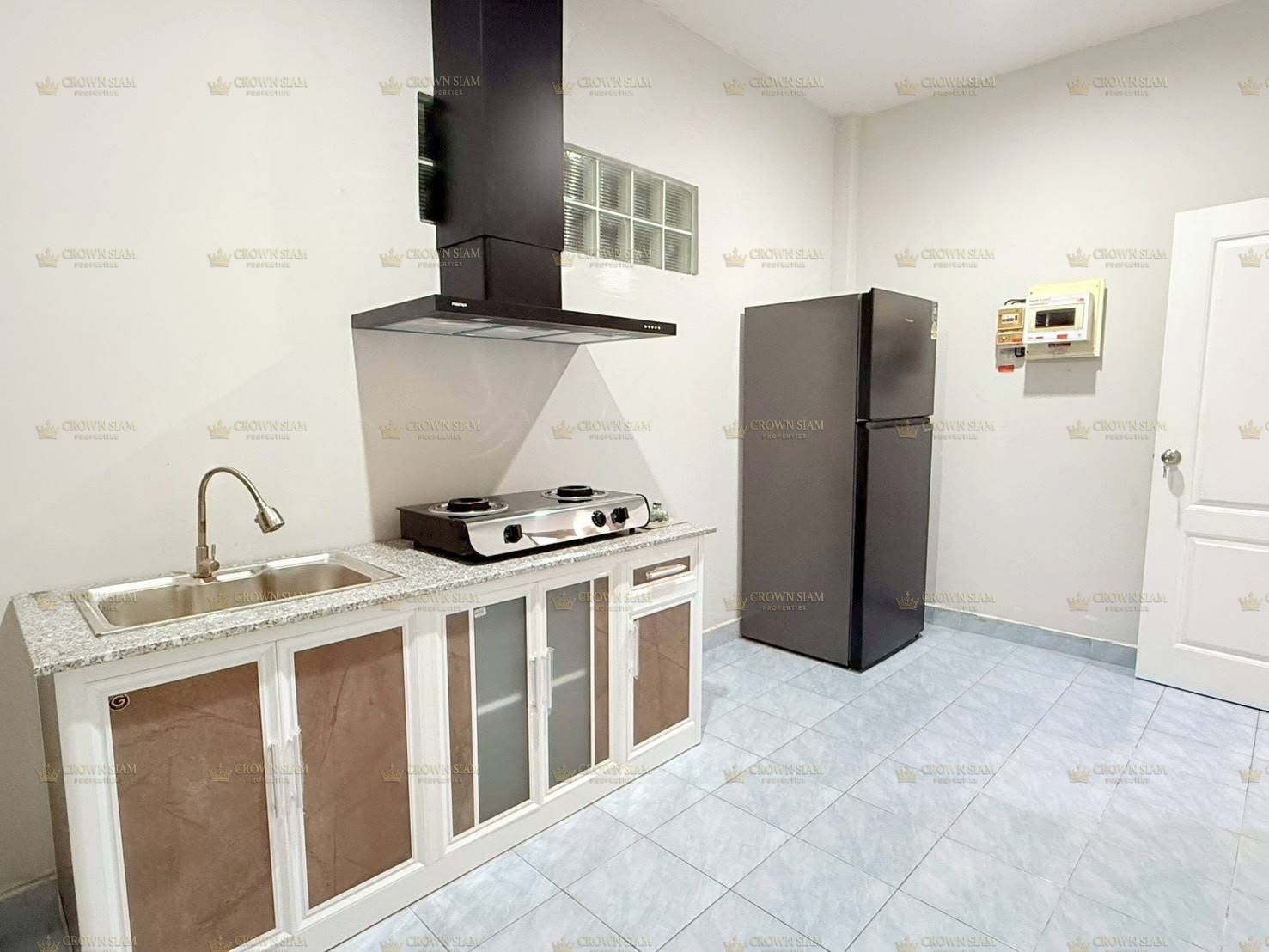 East Pattaya • Eakmongkol 3 • 3BR 2BT Detached House - Image 7