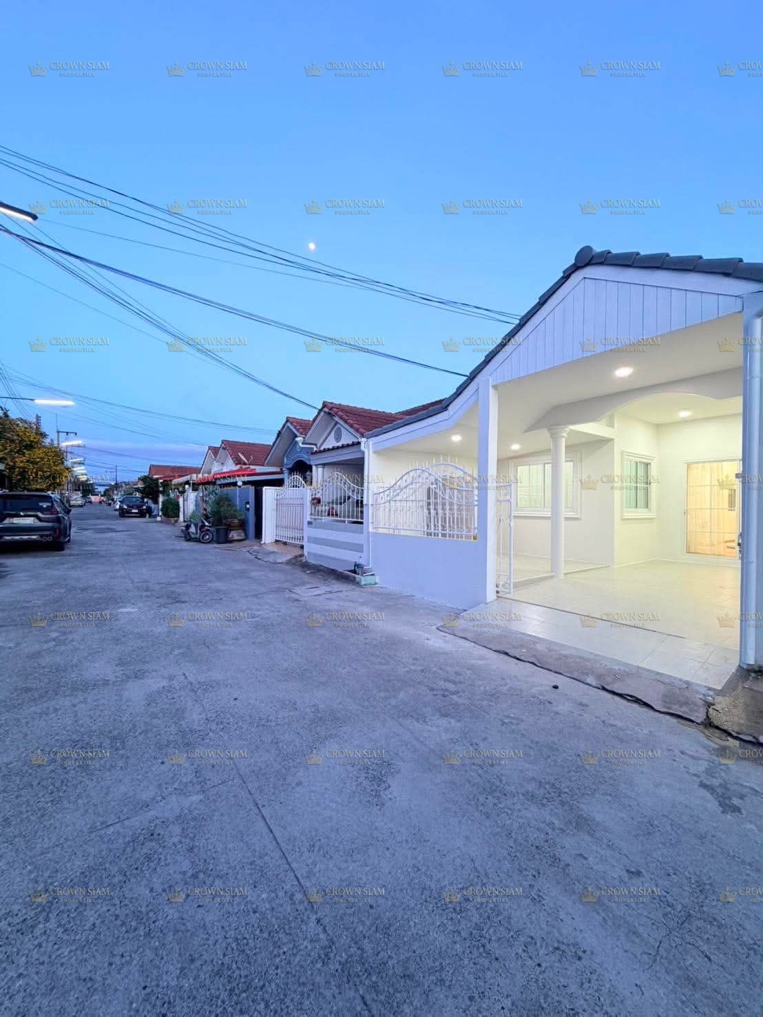 East Pattaya • Chokchai Village 4 • Renovated 2BR Townhouse
